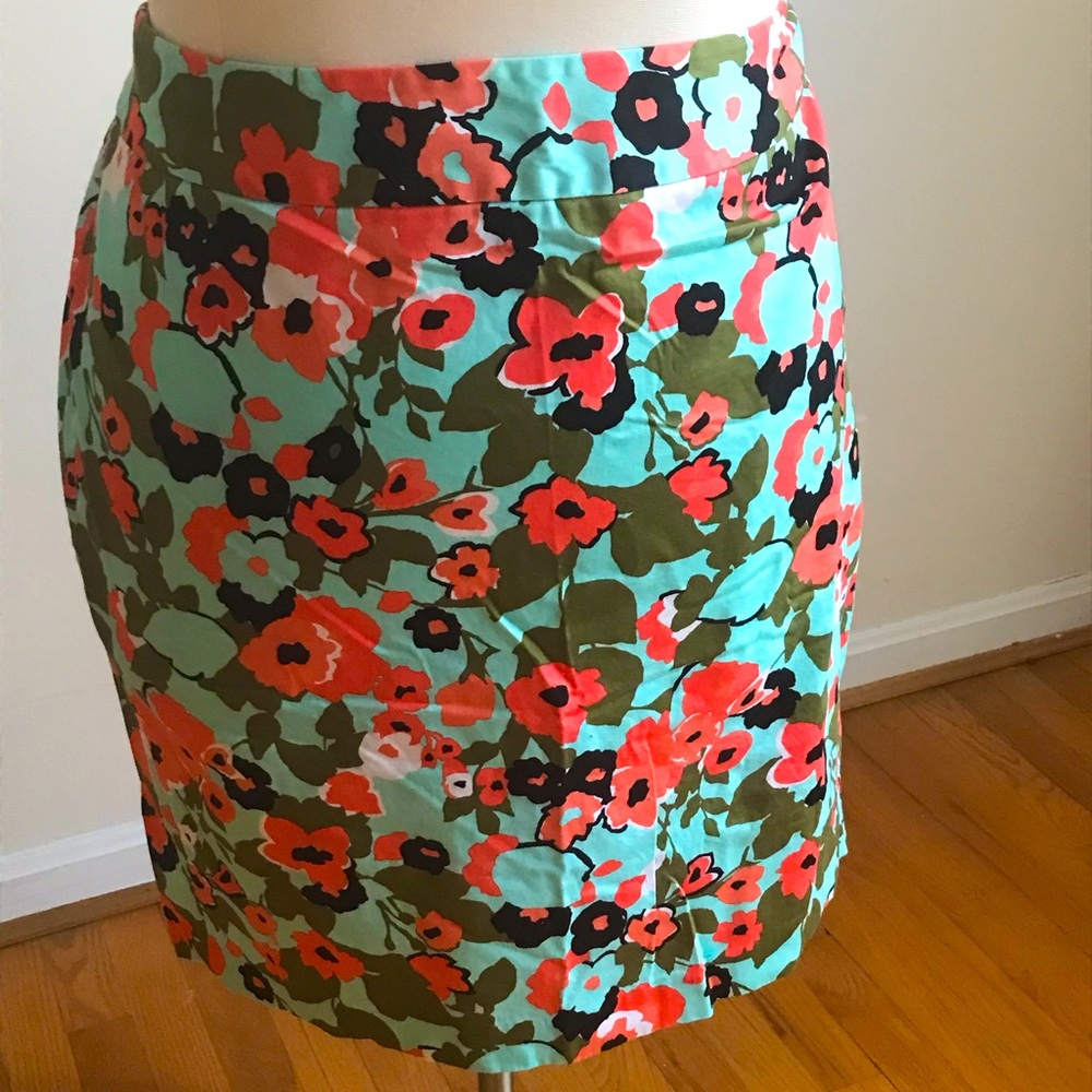 Lane Bryant size 24 Multicolored Flower Skirt with stretch